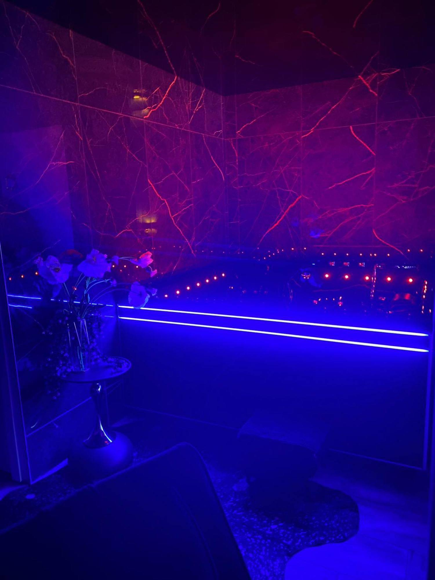 La Ronde Des Bois - Romance Et Bien Etre - Jacuzzi Privatif-Piscine-Patio Mellecey エクステリア 写真